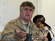 Pedro Almodóvar, durante su conferencia. (Bernabé Cordón)