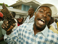 Un grupo de opositores al Gobierno haitiano. (REUTERS)