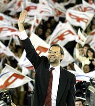 Mariano Rajoy, en la plaza de toros de Valencia. (AFP)