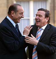 Schrder y Chirac, en el Palacio del Elseo. (AFP)