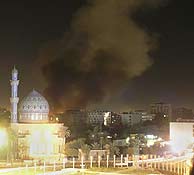 El centro de la capital iraqu, tras la explosin. (AFP)