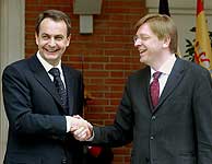 Rodrguez Zapatero y el primer ministro belga, Guy Verhofstadt. (EPA)