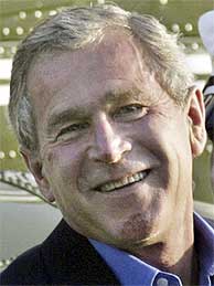 Bush, con heridas en la cara tras la cada. (REUTERS)