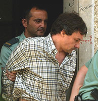 Tony Alexander King vuelve a prisin tras testificar en Fuengirola. (AFP)