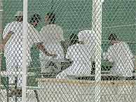 Varios de los presos de Guantnamo. (AP)
