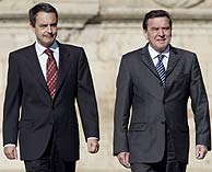 Zapatero y Schrder, en Len. (AP)