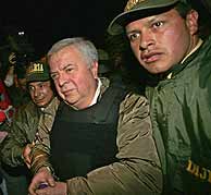 Gilberto Rodrguez cuando es extraditado a Estados Unidos. (Foto: AFP)