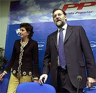 Mara San Gil y Mariano Rajoy en San Sebastin. (Foto: EFE)