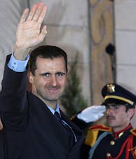 El presidente sirio, a su llegada a la Asamblea en Damasco. (Foto: REUTERS)