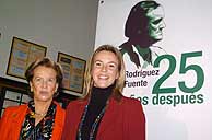 La viuda de Fliz Rodrguez de la Fuente y su hija menor, Odile. (Foto: EFE)