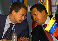 Chvez y Zapatero, durante la rueda de prensa conjunta. (Foto: EFE)