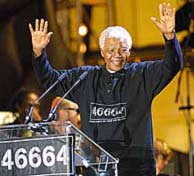 Nelson Mandela, durante el recital celebrado en 2003 en Ciudad del Cabo. (Foto: REUTERS)