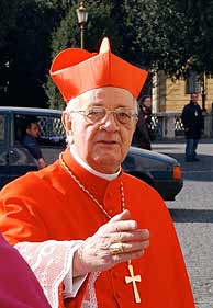 El camarlengo del Papa, el cardenal riojano Eduardo Martnez Solano, ser el mximo responsable de la Iglesia hasta la eleccin del nuevo papa. (Foto: EFE)