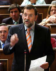 Rajoy durante la sesin de control. (Foto: EFE)