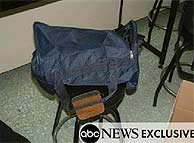 Foto de la mochila que difundi ABC News. Era la nica imagen sin sello oficial.