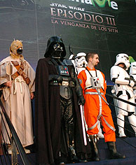 Darth Vader durante el estreno de la pelcula en Madrid. (Foto: EFE)