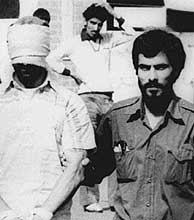 Imagen del secuestro en la embajada de EEUU en Tehern en 1979. (Foto: AP)