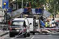 Autobs afectado por la explosin de Russell Square, en Londres (Foto: AP)