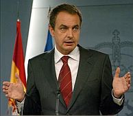 Rodríguez Zapatero durante su comparecencia. (Foto: EFE)