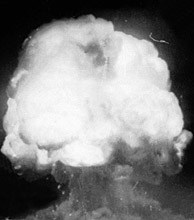 Explosin de la primera bomba atmica en Alamogordo (Mxico) el 16 de julio de 1945. (Foto: AP)
