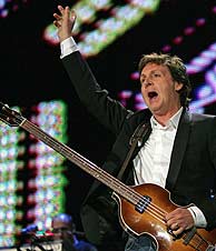Paul McCartney, en el Live 8 de Londres, el pasado julio. (Foto: REUTERS)