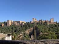 La Alhambra de Granada regala paz a quienes pueden visitarla.