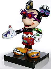 Escultura de Mickey Mouse diseada por Elton John. (Foto: EFE)
