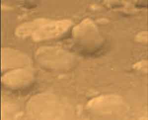 Imagen del suelo de Titn. (Foto: NASA/ESA)