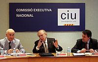 Duran Lleida, Jordi Pujol y Artur Mas en la reunin de la Comisin Ejecutiva Nacional de CiU tras conocer el modelo de financiacin del ministro Solbes. (Foto: EFE/Toni Albir)