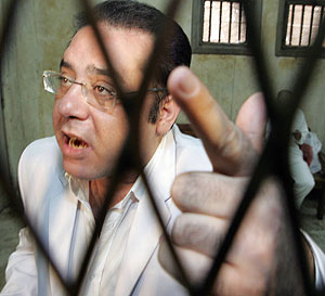 Ayman Nur, durante el juicio. (Foto. AFP)