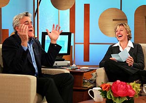 Jay Leno y Ellen DeGeneres, dos de los nombres que mencionan las apuestas. (Foto: REUTERS)