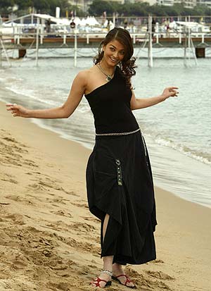 Aishwarya Rai, en 2003, cuando fue jurado en el festival de Cannes. (Foto: REUTERS)