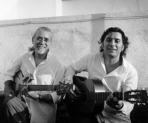 Carles Benavent y Josemi Carmona. (Foto: Mario Pacheco)