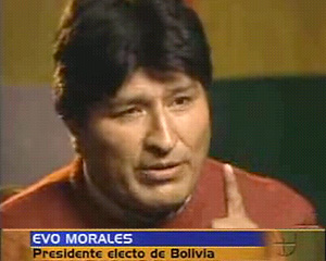 Morales advierte al entrevistador que no le llame hipcrita. Imagen del vdeo de Univisin.