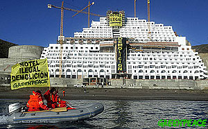 El hotel est prcticamente en la orilla del mar. (Foto: Greenpeace)