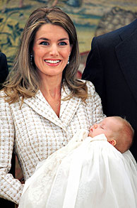 La Princesa de Asturias con la Infanta Leonor. (Foto: REUTERS)
