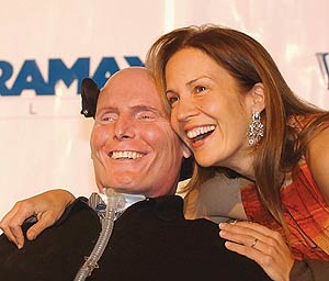 Christopher y Dana Reeve, en una imagen de 2003. (Foto: AP)