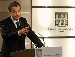 El presidente del Gobierno, tras la reunin con Rajoy. (Foto: EFE)