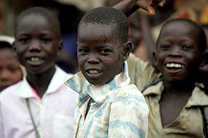 Un grupo de nios en Uganda. (Foto: REUTERS)