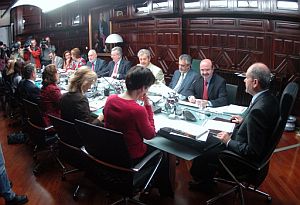 Reunión del Consejo de Gobierno andaluz. (Foto: EFE)