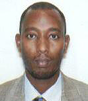 John Ngarambe, secretario de la embajada de Ruanda en Uganda.