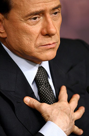 Silvio Berlusconi en la primer rueda de prensa tras perder las elecciones. (Foto: EFE)