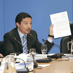 Pedro Calvo, durante su comparecencia ante la Comisión del SER. (Foto: EFE)