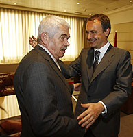 Maragall y Zapatero tras la aprobacin de la reforma del Estatut. (Foto: Alberto Cullar)