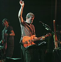 Lou Reed durante su concierto en el Palacio de Congresos de Madrid. (Foto: Carlos Barajas)
