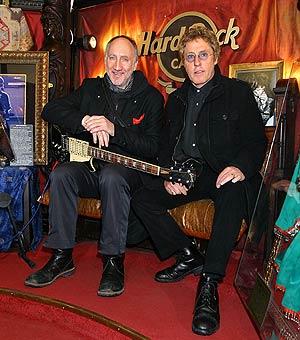 Pete Townshend y Roger Daltrey, los nicos miembros de la banda original que siguen vivos. (Foto: AP)