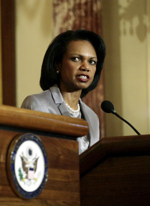 Condoleezza Rice, durante su rueda de prensa de este lunes. (Foto: REUTERS)