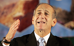 El primer ministro israel, Ehud Olmert, durante una conferencia en Jerusaln. (Foto: AFP)