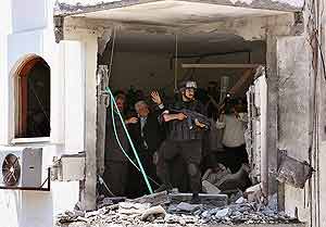 La oficina del primer ministro palestino, tras el ataque. (Foto: Reuters)