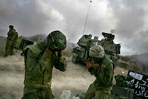 La artillería israelí abre fuego sobre el Líbano. (Foto: AP)